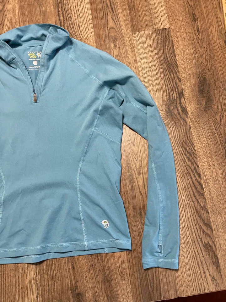 Mountain Hard Wear Shirt, Women's Small, Blue, Long Sleeve, 1/4 Zip, Activewear - Image 4 of 4