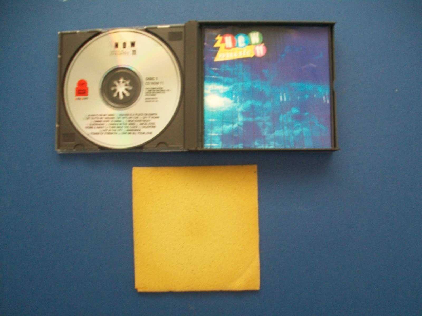 Now That's What I Call Music! 11 - UK 1988 Double Fatbox CD Album & Booklet. M-