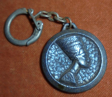 Porte-clés NEFERTITI Terrassement pour pyramides travaux publics location engins