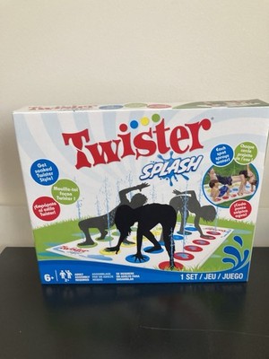 Hasbro Twister Splash Each spot sprays water Assembly required Ages 6+ New