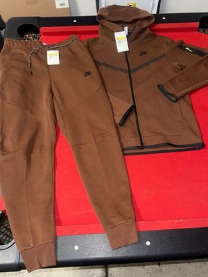 Brand New Brown Nike Tech outfit