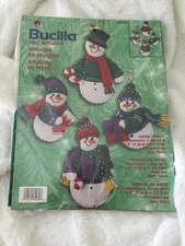 Vintage 2001 Bucilla Felt Applique Snow Family Ornaments #84439 Set Of 4