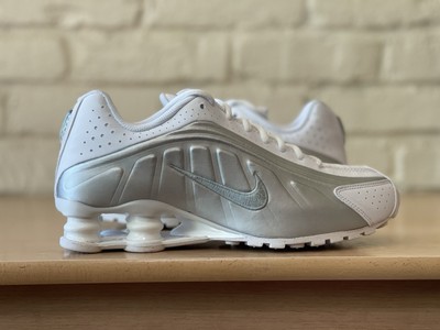 Nike Shox R4 White Metallic Silver GS Size 6Y Women 7.5 CW2626-101