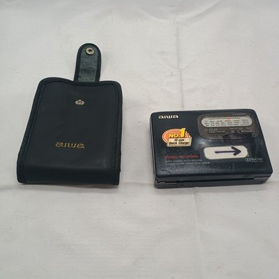 Aiwa HS-JX 519 Stereo Cassette Walkman For Parts or Repair With Case