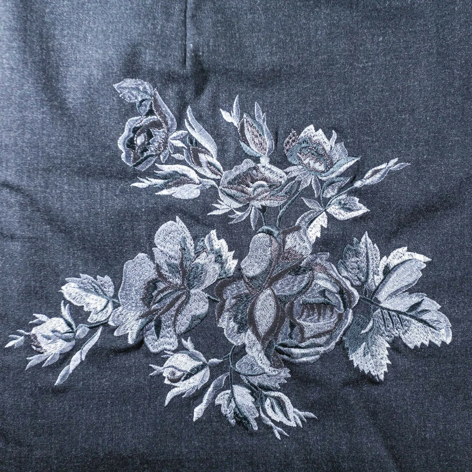 Paul & Joe Straight Pencil Skirt Size 38 Charcoal Gray Floral Embroidered Wool - Image 3 of 4