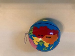 Vintage YoYo Globe Including USSR!