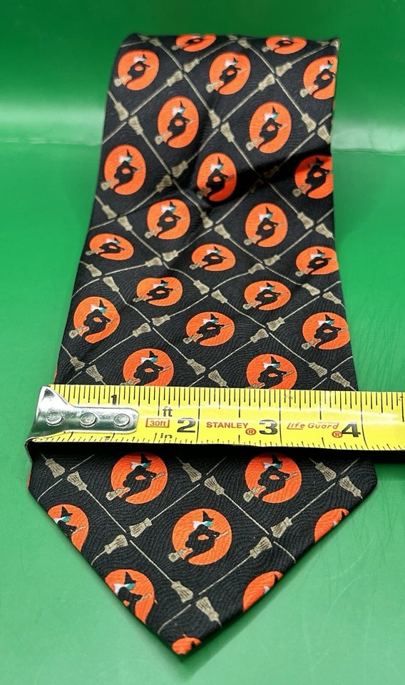 Corbata para hombre E. Graziano halloween estampado de bruja voladora usada en excelente estado Foto 2 de 4