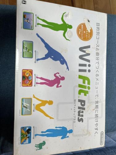 Wii Fit Plus Balance Board Set - Picture 1 of 4