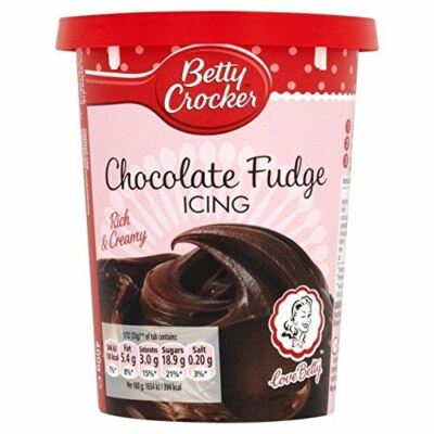 Betty Crocker Rich & Creamy Chocolate Fudge Frosting 400g