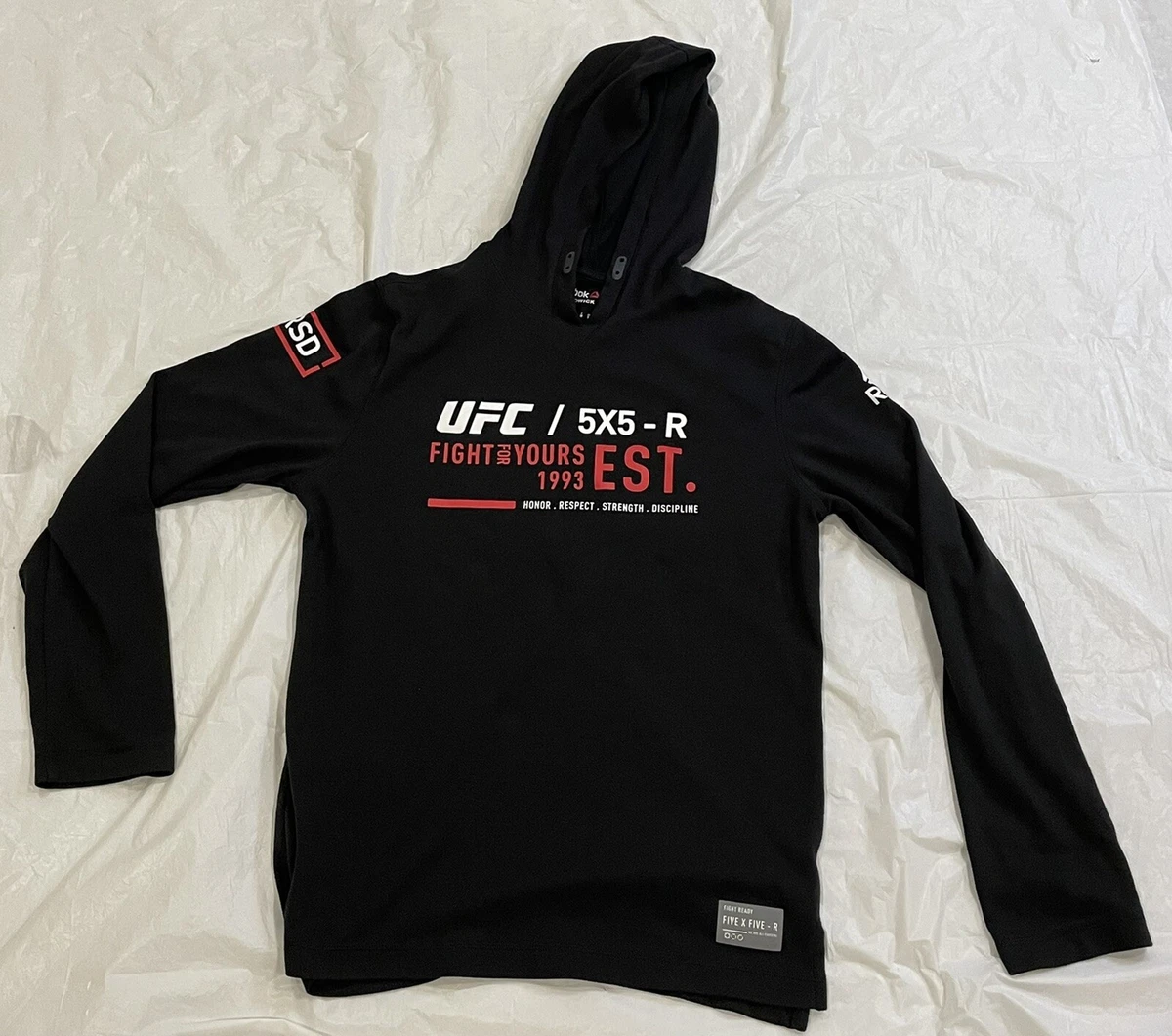 Reebok ufc hoodie on sale mens 2014