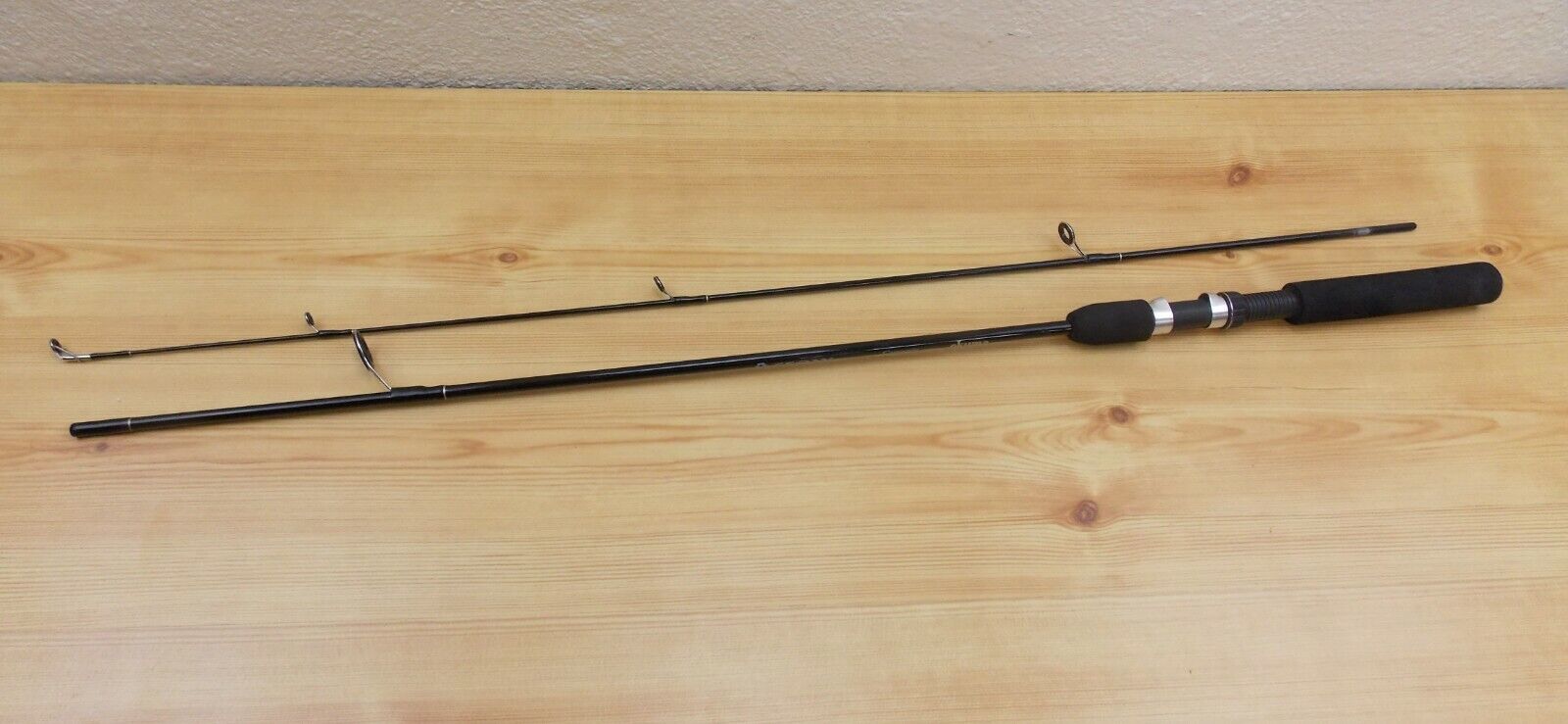 Okuma Arrow Composite 5' 6"  Spinning Rod 1/8-3/8 oz Lure Wt 