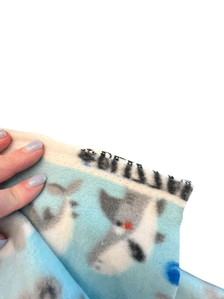 2 Piezas Tela Vellón Costura ¡Nuevo Bebé Tiburones! Azul Gris Acogedor Suave 2,5+ Yardas Foto 3 de 4