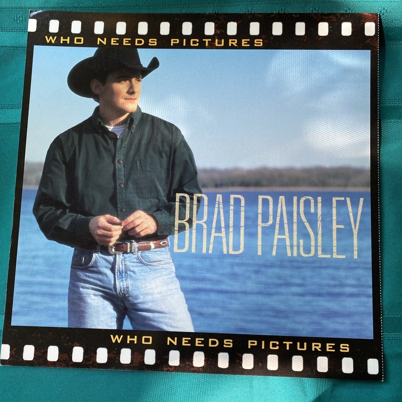 BRAD PAISLEY VINTAGE ALBUN FLAT