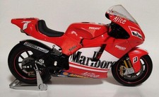 Minichamps 1/12 Ducati Desmosedici 2005 C. Checa Motorcycle Diecast