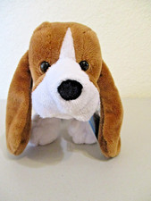 Webkinz Hound Dog -HM400 RETIRED. New. Sealed, unused code. Adorable. Huggable
