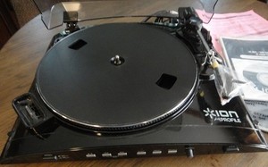 ION iPROFILE Turntable with Direct to media, iPod, or just listening to records