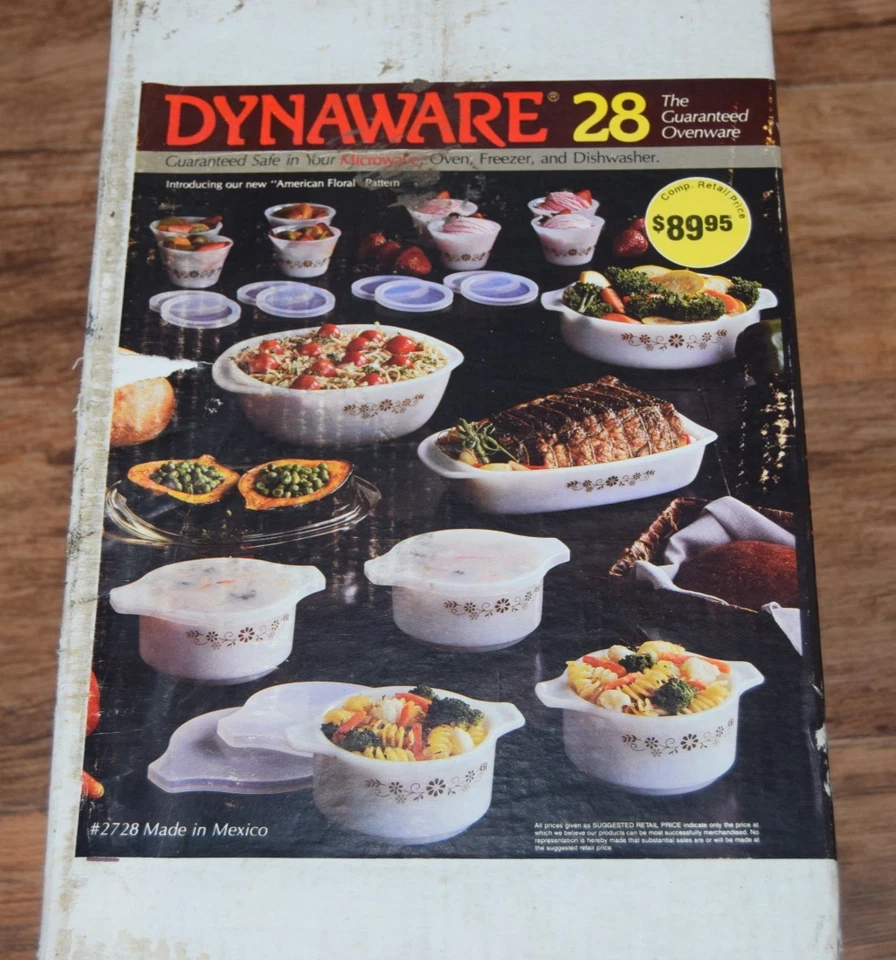 VINTAGE Matching Dynaware 28 piece Casserole Dishes etc Pyrex Retro TV Film prop - Image 3 of 4