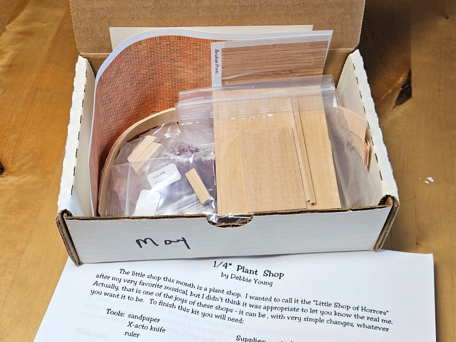 1:48 May Green Thumb Flower Shop and Furniture Kit by Debbie Young At Heart, NIB