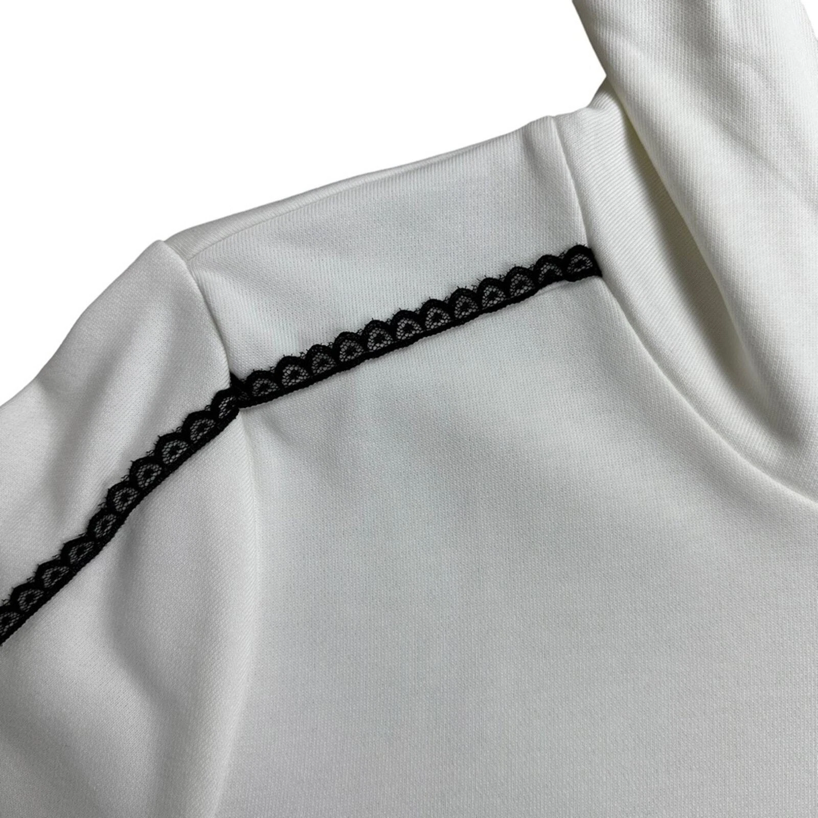 OFF WHITE Felpa con cappuccio Jason Wu Avorio bianca a maglia con dettaglio pizzo nero finiture taglia large morbida in perfette condizioni