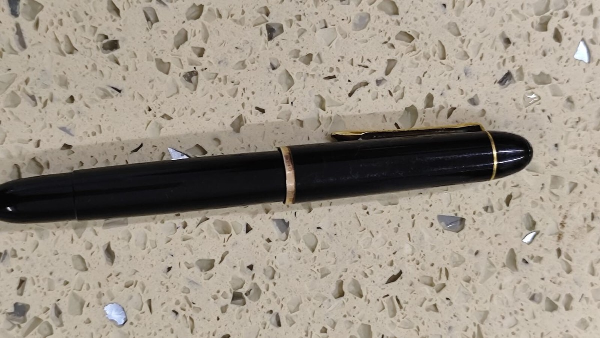 Rare MINT PELIKAN 140 BLACK Fountain Pen- 14C 585 Nib- Used | eBay