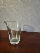 Barware Wine Decanter Pitcher Beaker Modern Sleek Ribbed Lines Thick Glass 