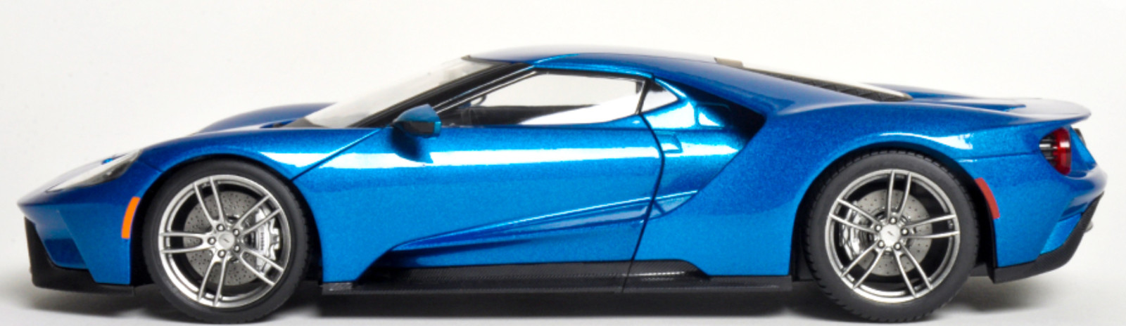 Ford GT w/ Orig. Wheels/Rims1:18SCALE MODEL CAR Custom Built Metal Body 1969