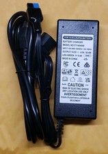   OEM STEWART GOLF X SERIES GOLF BATTERY CHARGER 4 AMP BLUE  BLACK CONNECTOR