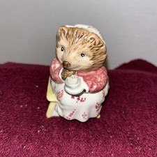 Vintage Beatrix Potter Mrs Tiggy Winkle Takes Tea 1989 Royal Albert 3 X 2.25