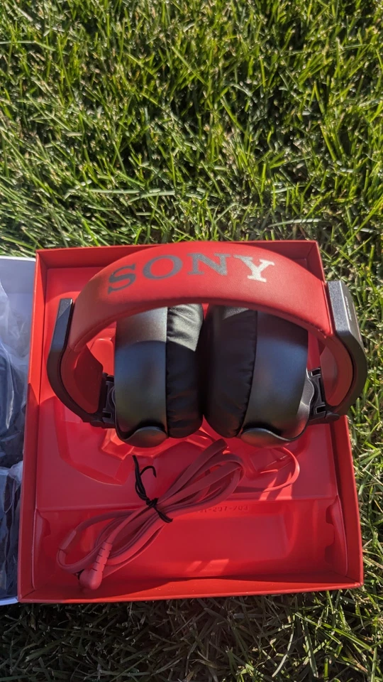 Sony Headphones MDR-X05 On Ear Wired Headphones Red Tested In Box - Image 2 of 4