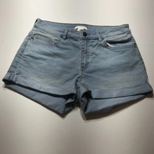 H M Shorts Womens Size 6 Boyfriend Mid Rise Cuffed Denim Jean Shortie Light Wash