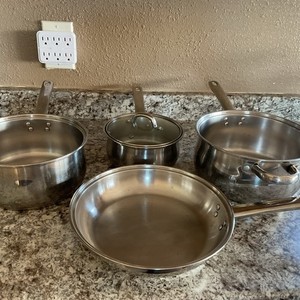 The Main Ingredients Classic Pots And Pan Set 5 Pieces 1 Glass Lid 