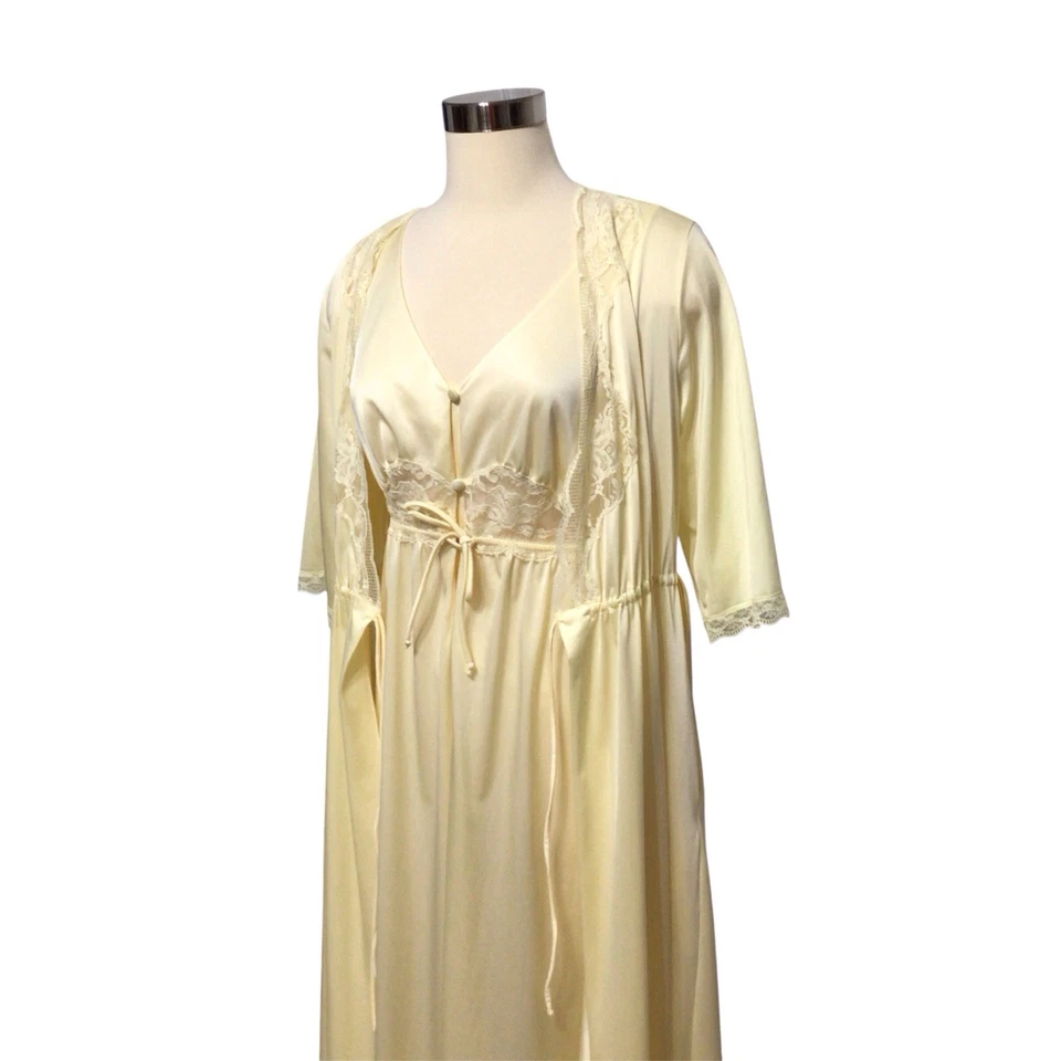 Vintage Shadowline Long Nylon Peignoir Set 2 Pc Gown Robe S Yellow Lace - Image 4 of 4