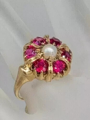 Anillo de compromiso de flores de corte redondo de 1,30 quilates con perlas blancas reales chapado en oro amarillo 14 K - Imagen 2 de 7