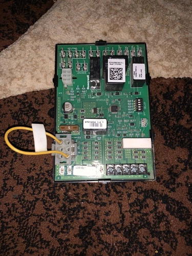 Honeywell Universal Electronic Fan Timer ST9120U1011 Furnace Control Board RECON