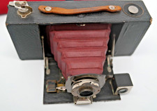 Kodak No. 2A Brownie Folding Camera - Early model, Red bellows complete