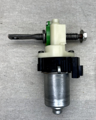 10-15 Lexus IS250 IS350 FRONT LEFT SEAT UP DOWN MOTOR ASSY OUTER OEM 85820-30750