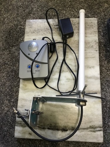used wilson db pro signal booster with antenna