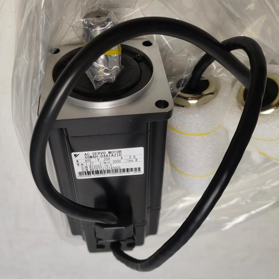 1PC New Yaskawa SGMAH-04A1A21D Servo Motor Expedited Shipping SGMAH04A1A21D - Image 4 of 4