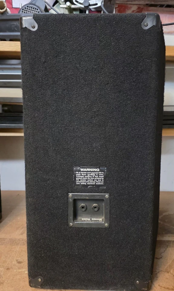 2~Altavoces PA Yamaha S15E negros 15" (recogida local en área DFW) Foto 4 de 4