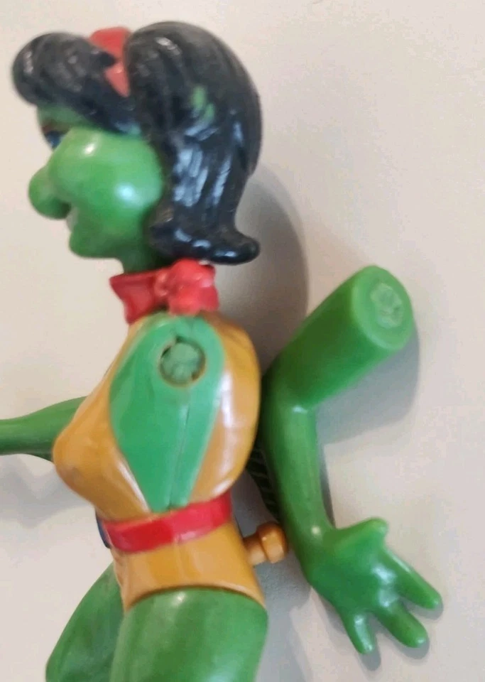 Vintage TMNT Mona Lisa Incomplete W/ Broken Arm + Blowfish Mace - Image 3 of 3