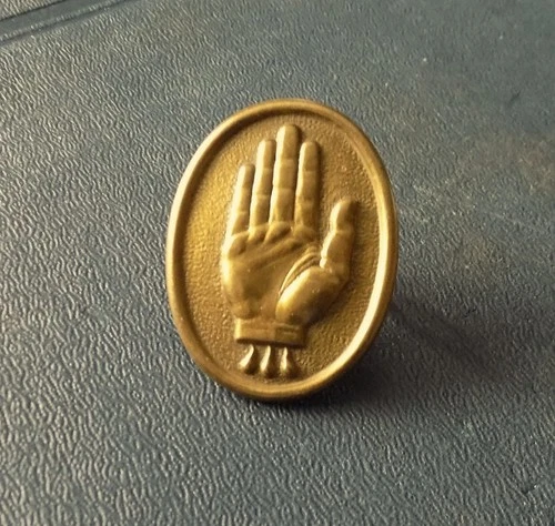 WW1 36th Division Ulster Volunteer Force UVF Irish Cap Badge Sharman D. Niell