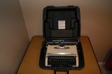 Sears Typewriter With Case The Achiever Tested and Working! thumbnail