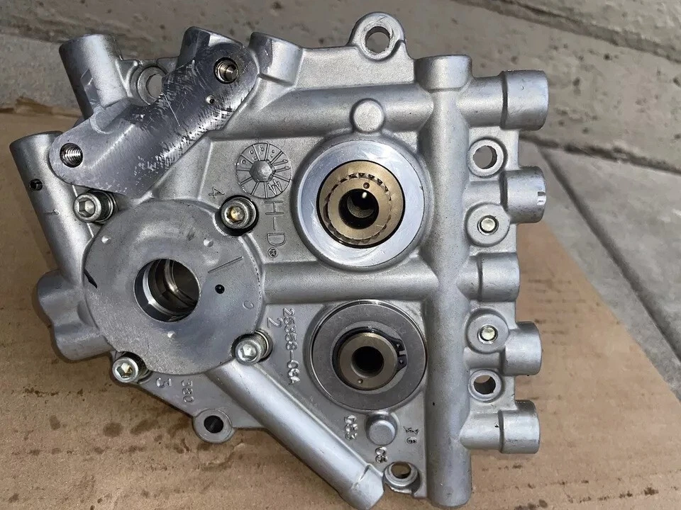 Conjunto de placa de eixo de comando Harley-Davidson Fat Bob 103 bomba de óleo Dyna 2016 26277-06. - Imagem 2 de 4