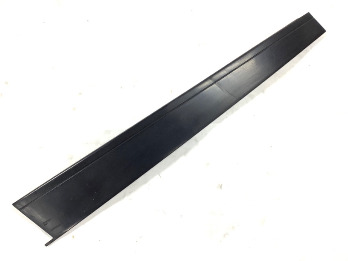 98-02 Accord 4DR Left Front Door Sash Garnish Vertical Molding OEM