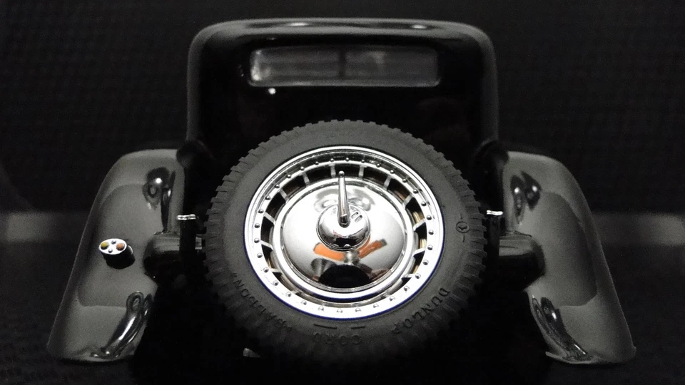 Bugatti Veyron Custom Built Concept Model 1 Hot Rod 12 Race Car 24 18 - Image 2 of 4