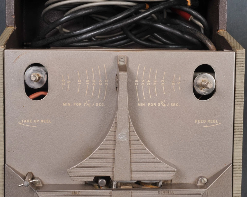 Grabadora de cinta vintage Pentron modelo 9T-3C doble velocidad carrete a carrete - sin carretes Foto 4 de 4