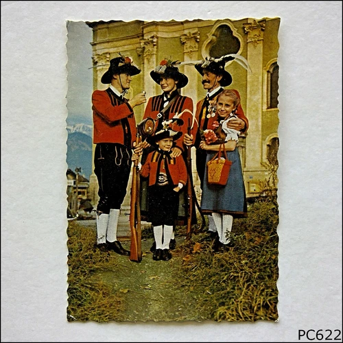Innsbruck Wiltener Tracht Postcard (P622) - Picture 1 of 2