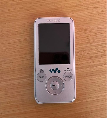 SONY Walkman NW-S736F WALKMAN (4GB) white working from japan
