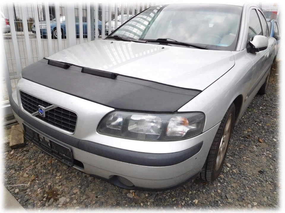 SUJETADOR CAPÓ COCHE ASPECTO CARBONO se adapta a Volvo S60 V70 XC70 2000 - 2009 MÁSCARA FRONTAL NARIZ Foto 2 de 4