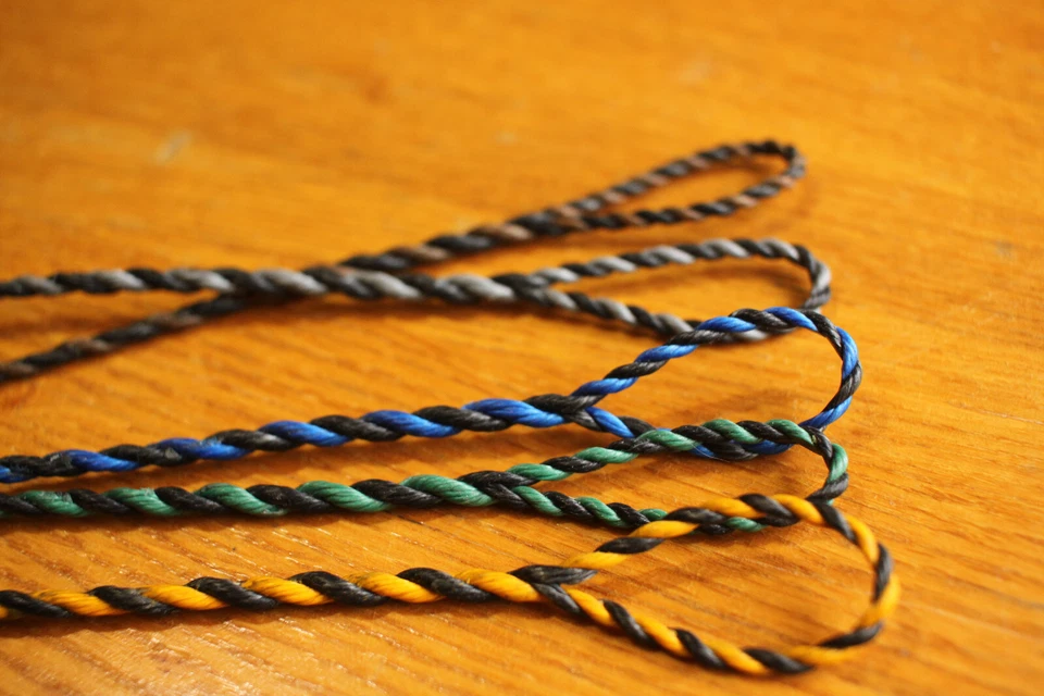 Flemish Twist Bow String - D97/"Fast Flight" - Black & Classic Colors - Image 2 of 4